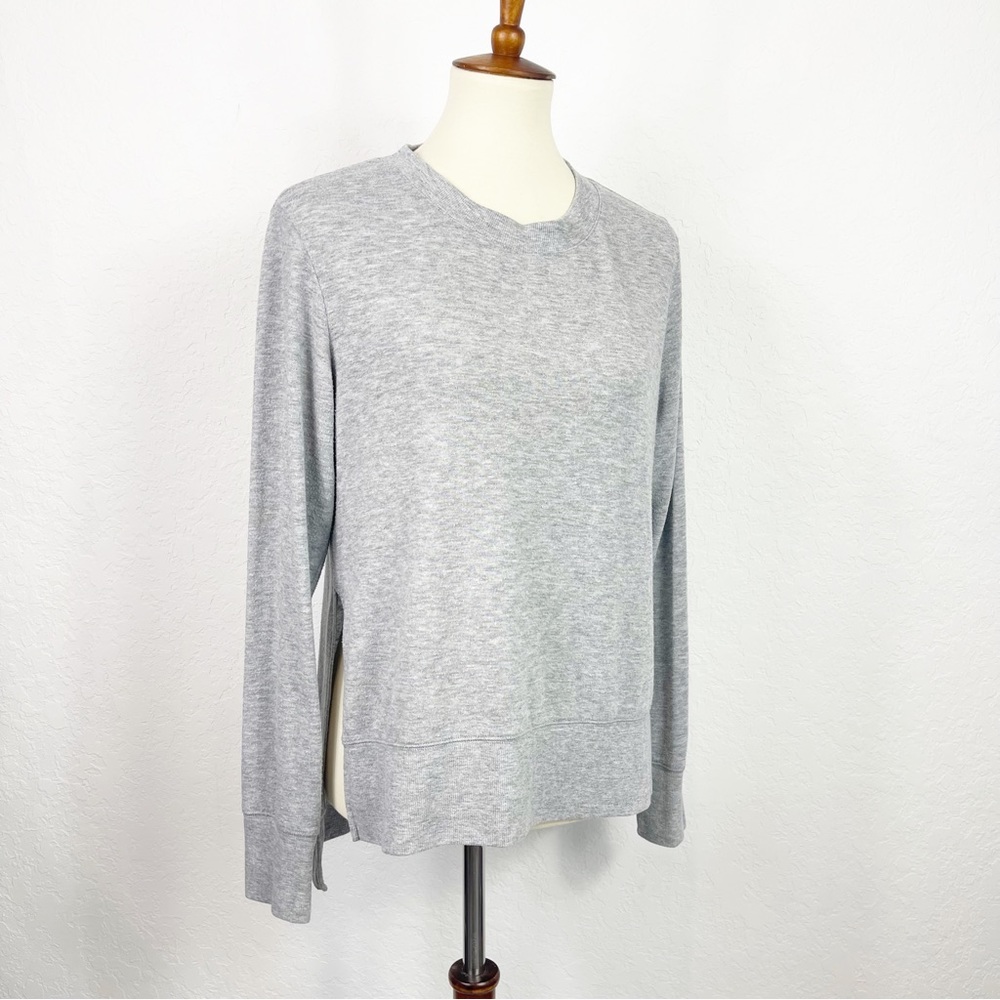 Alo Gray Long sleeve Relaxed Sweatshirt Layered Yoga Size M
